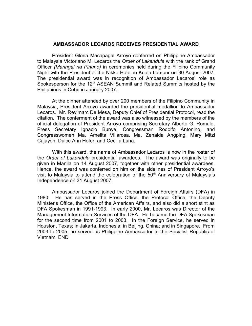 Ambassador Lecaros Receives Presidential Award