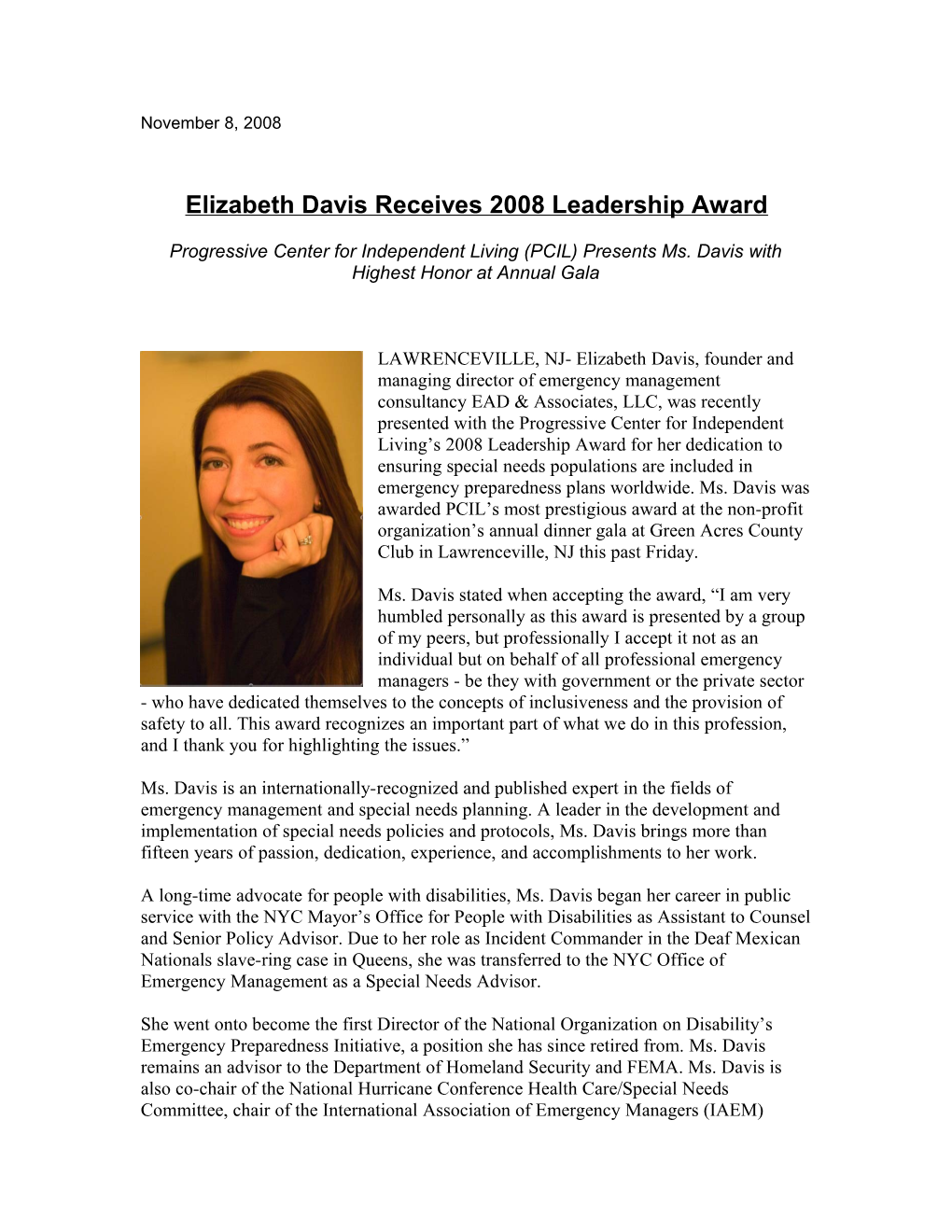 Elizabeth Davis Receives 2008 Leadership Award